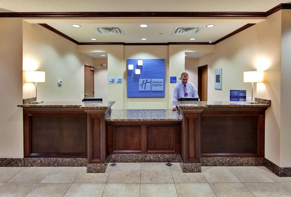 Holiday Inn Express & Suites Detroit - Novi By Ihg Extérieur photo