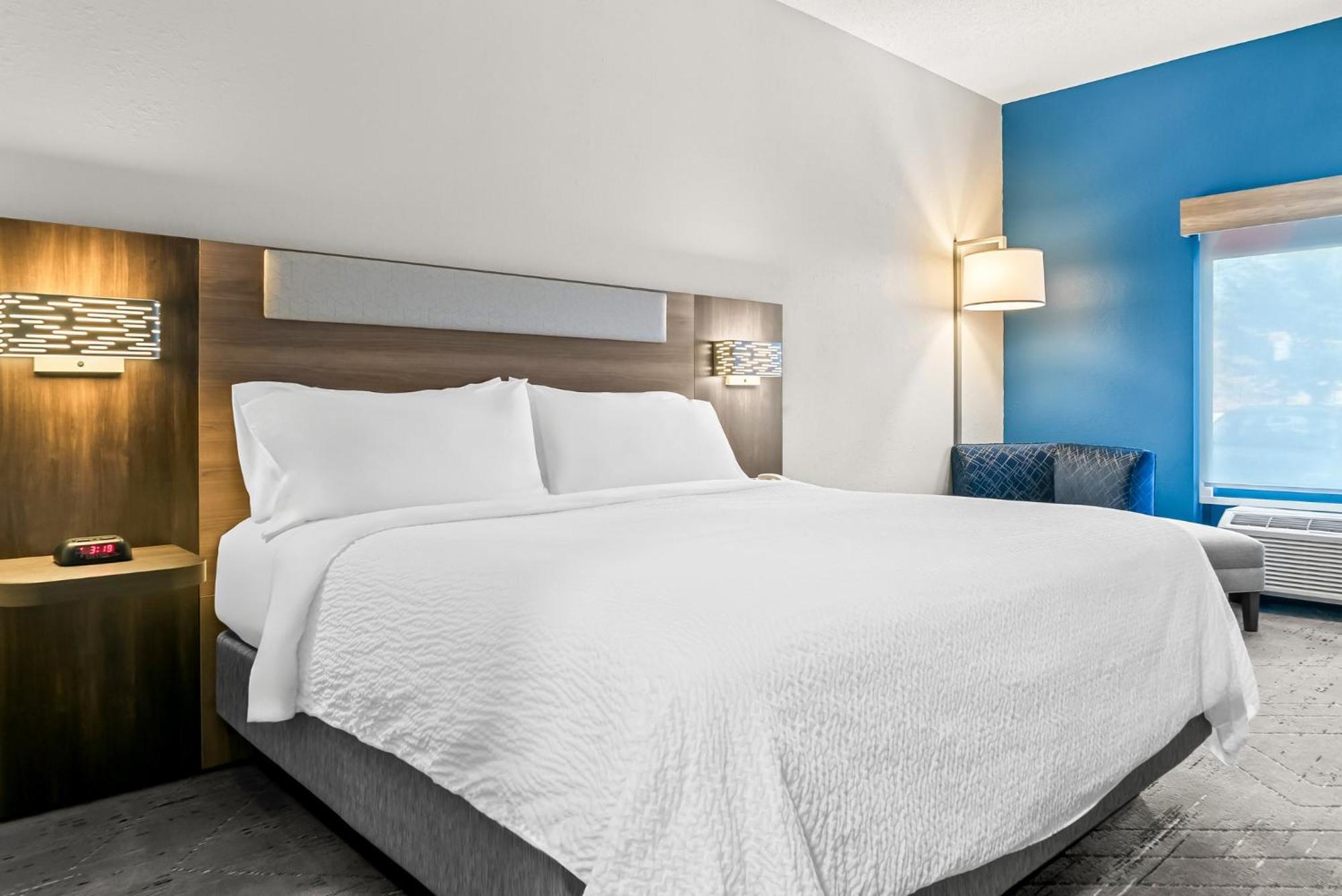 Holiday Inn Express & Suites Detroit - Novi By Ihg Extérieur photo