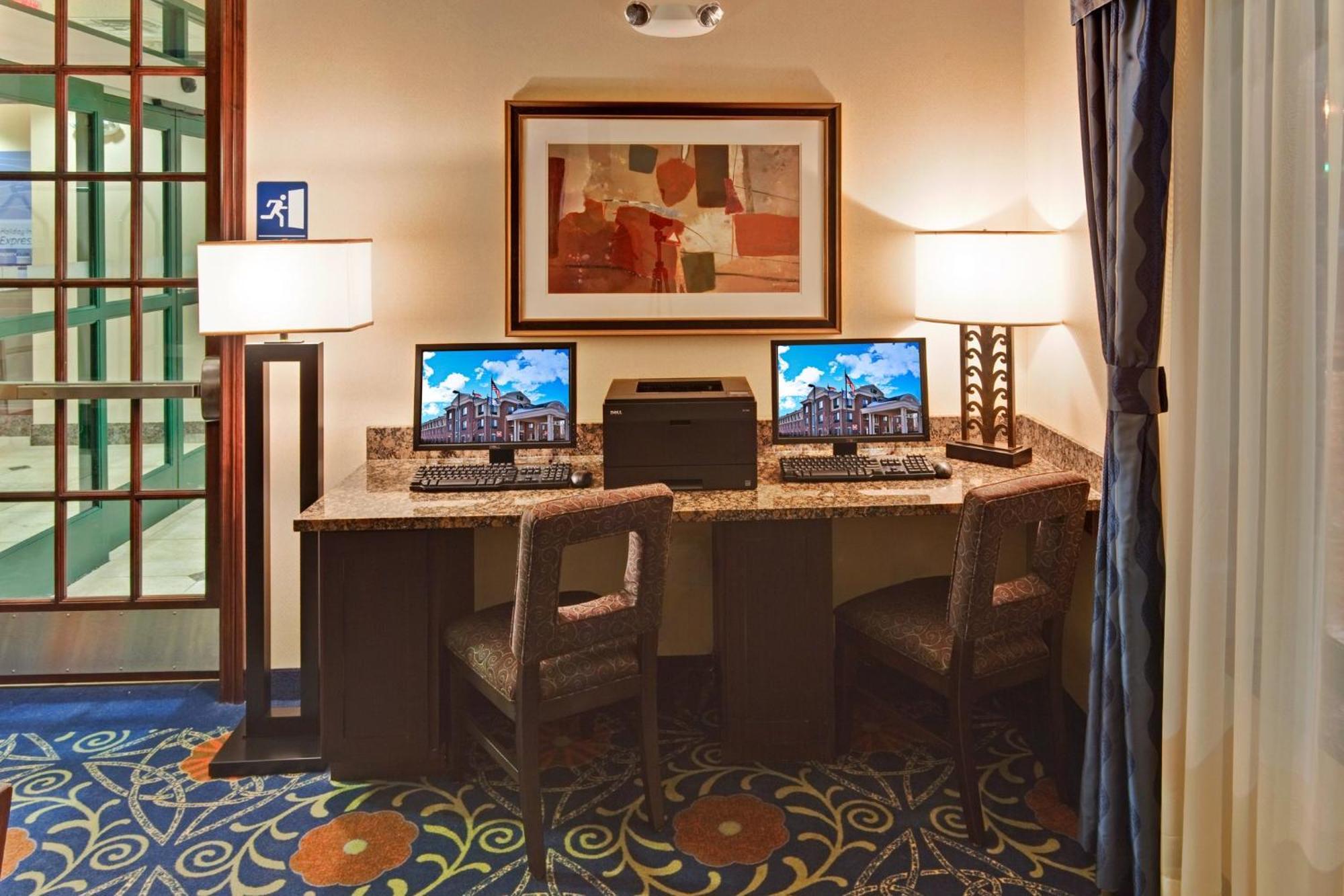 Holiday Inn Express & Suites Detroit - Novi By Ihg Extérieur photo