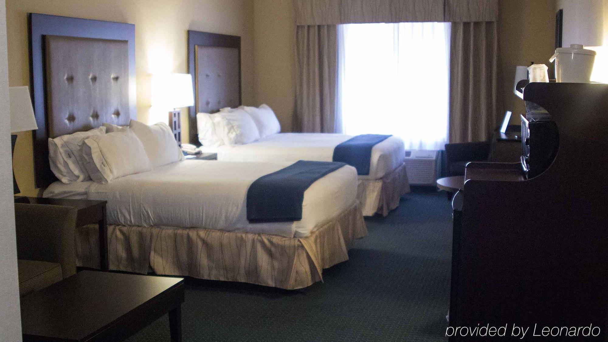 Holiday Inn Express & Suites Detroit - Novi By Ihg Extérieur photo