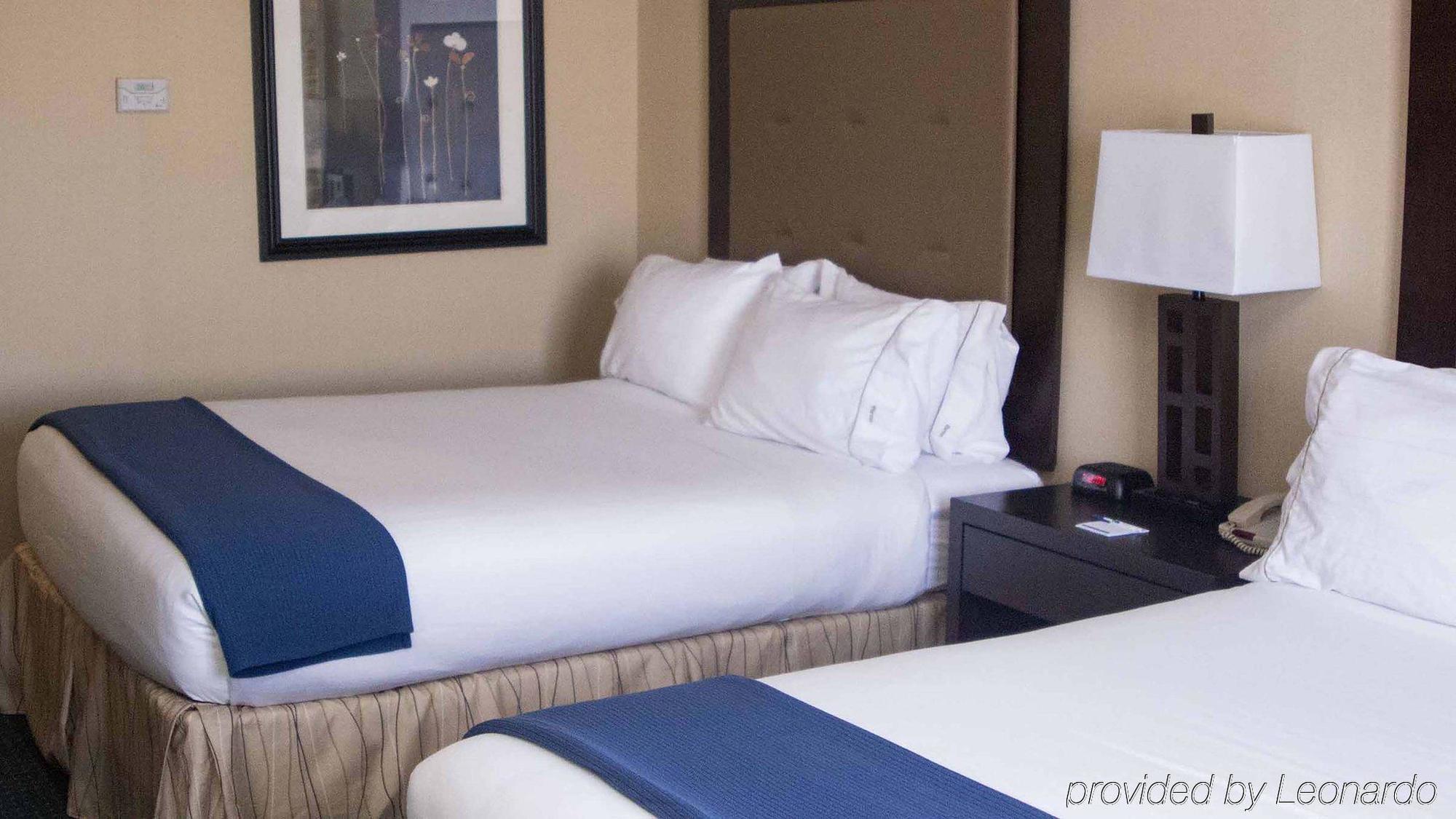 Holiday Inn Express & Suites Detroit - Novi By Ihg Extérieur photo